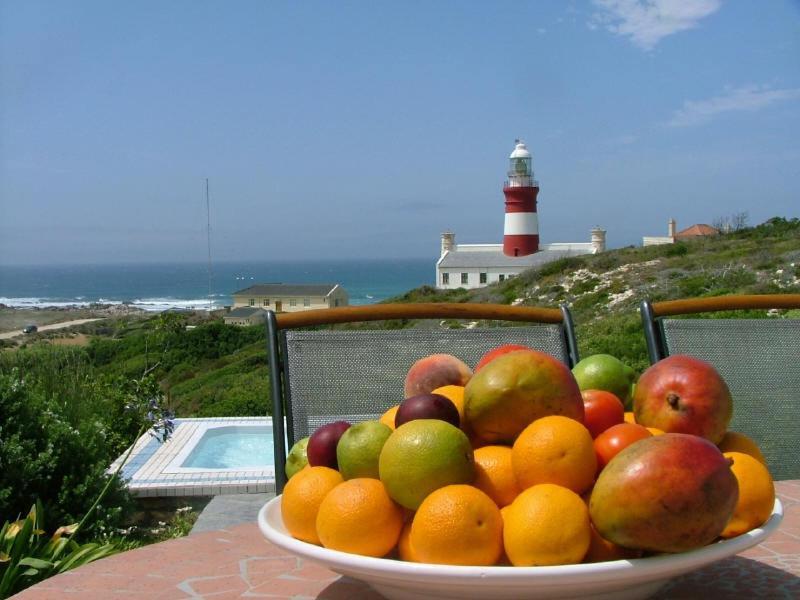 Villa Cape Agulhas Guesthouse Экстерьер фото